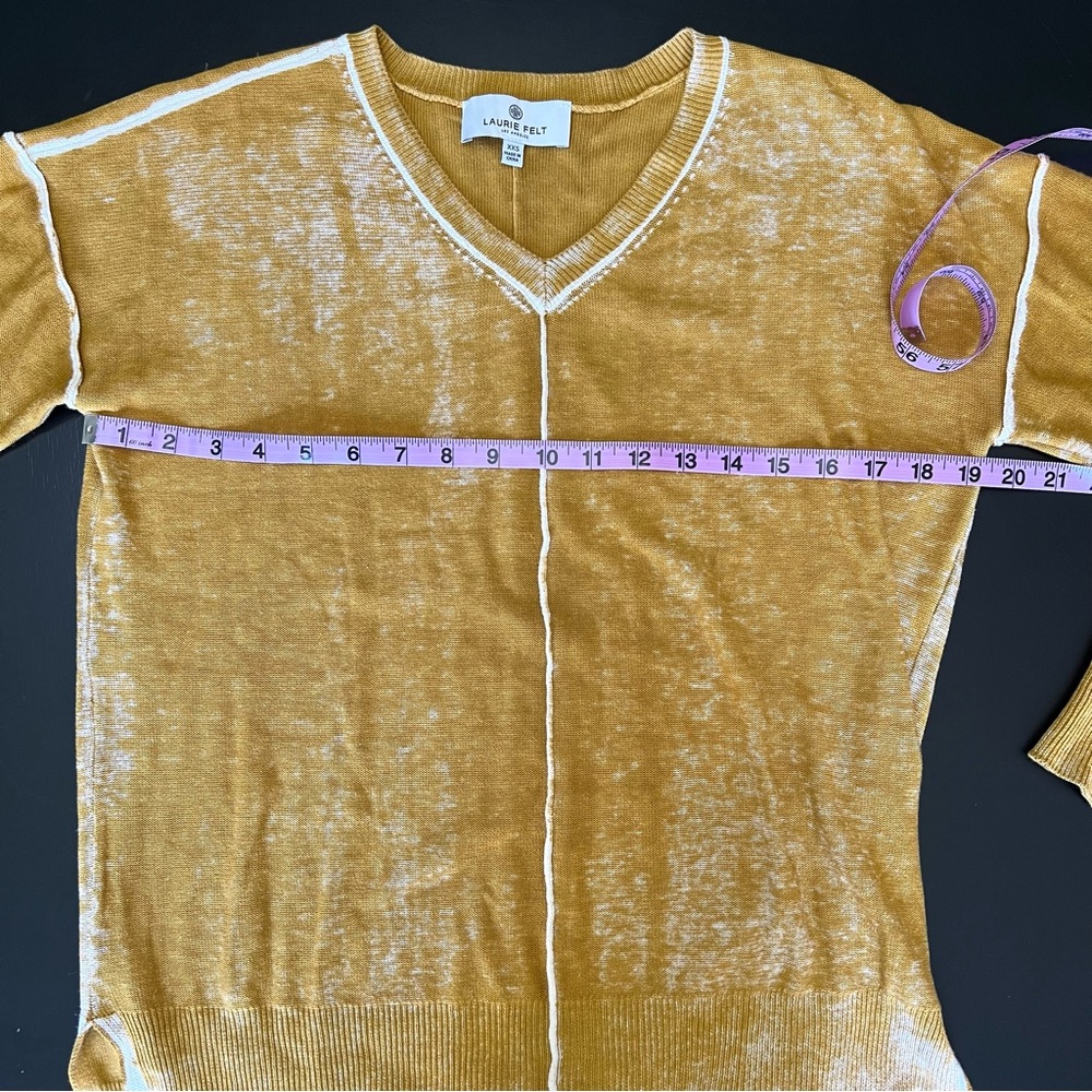Laurie Felt Yellow Distressed Lightweight V-Neck Sweater Size XXS - Picture 7 of 8